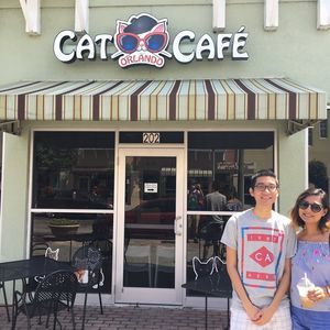 Meet your Posher, Val